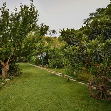 Pyramid Boutique * Kayakoy